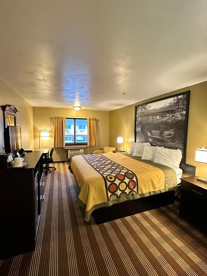 Hotel Super 8 by Wyndham Eau Claire WI Extérieur photo