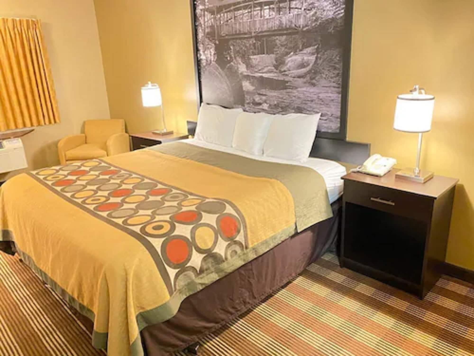 Hotel Super 8 by Wyndham Eau Claire WI Extérieur photo